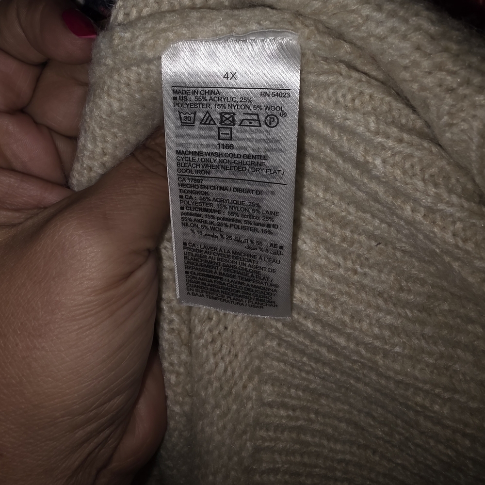 Old Navy Pink and Cream Sweater 4x - Picture 5 of 11
